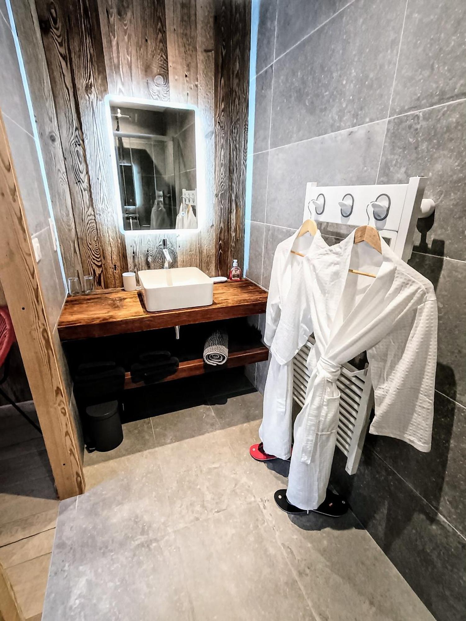 Chez Lucienne, Jacuzzi Et Sauna Samoëns Екстериор снимка